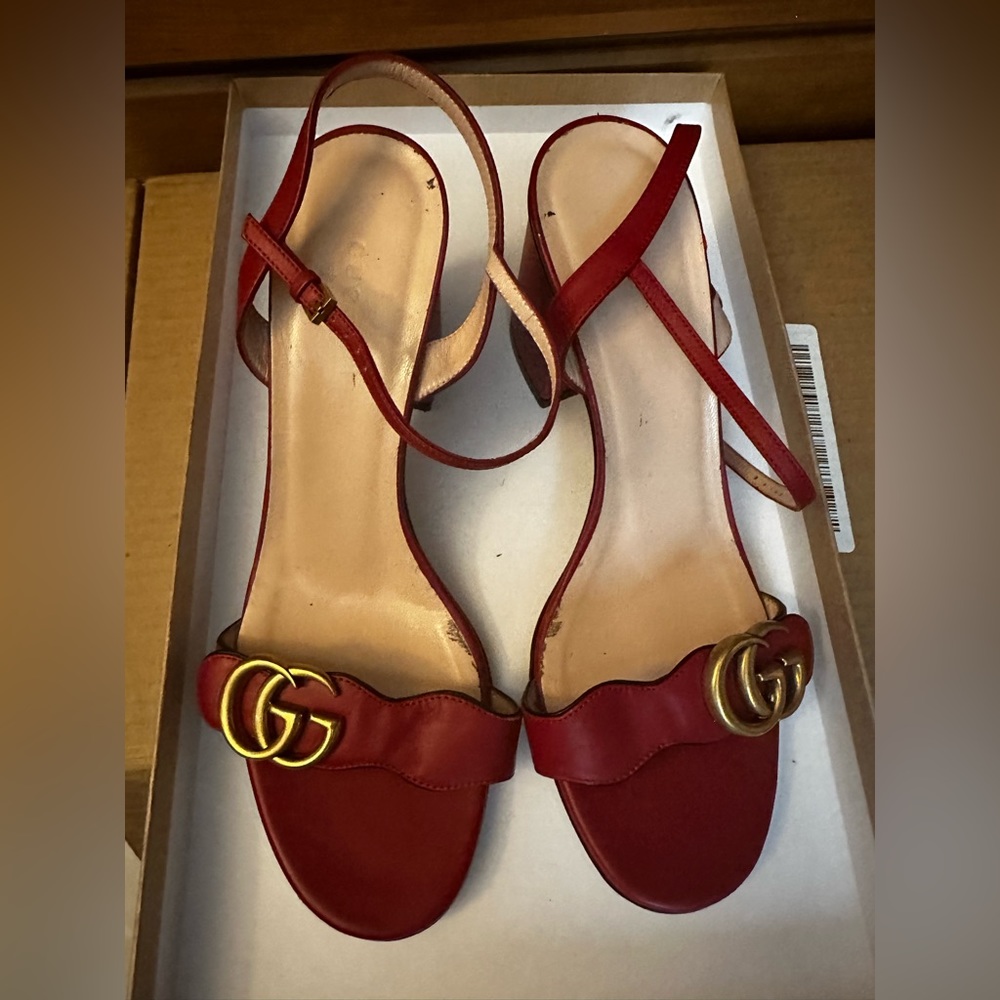 Gucci sandals
